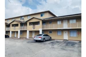 3021 W 76th St C-203, Hialeah