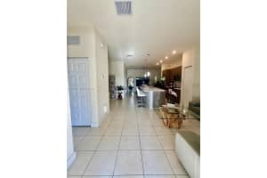 8005 Nw 104th Ave, Doral