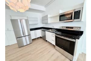 690 1st Ct , Miami, FL 33130 - MLS#A11995284