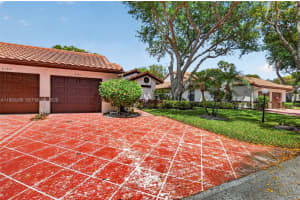 6141 Se Sunny Pointe Cir Delray Beach, FL 33484 - MLS#A11995289