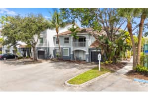 9645 Nw 1st Ct 1-209, Pembroke Pines