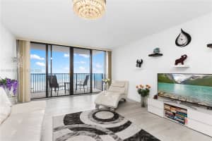 2201 Ocean Dr , Hollywood, FL 33019 - MLS#A11995306