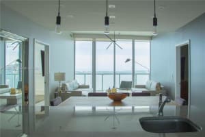888 Biscayne Blvd APT 5207, Miami, FL 33132, - MLS#A11995315