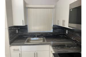 6011 W 24th Ave A-201 Hialeah, FL 33016 - MLS#A11995331