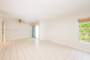 5838 SW 74th Terrace APT 314, South Miami, FL 33143, - MLS#A11995332