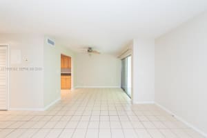 5838 SW 74th Terrace APT 314, South Miami, FL 33143, - MLS#A11995332