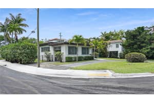 1630 S Bayshore Dr, Miami, FL 33133, - MLS#A11995335