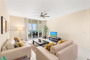 3340 NE 190th St APT 1004, Aventura, FL 33180, - MLS#A11995356