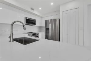 1155 Brickell Bay Dr APT 2308, Miami, FL 33131, - MLS#A11995358