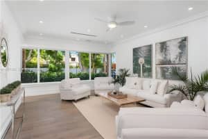 2575 Pine Tree Dr, Miami Beach, FL 33140, - MLS#A11995362