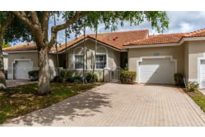 7501 S Aragon Blvd 4, Sunrise