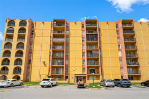 4801 NW 7th St, Miami, FL 33126, - MLS#A11995461