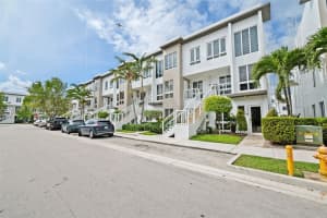 10305 NW 63rd Terrace APT 105, Doral, FL 33178, - MLS#A11995505