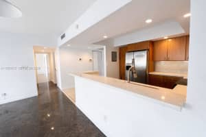 5600 Collins Ave APT 4E, Miami Beach, FL 33140, - MLS#A11995512