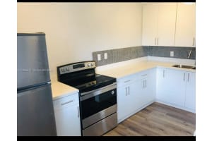 1016 Ne 17th Ave 2 Fort Lauderdale, FL 33304 - MLS#A11995541