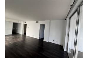 3660 Ne 166th St 215, North Miami Beach