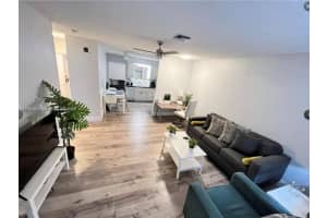 1412 Ne 17th Ct 1414 Fort Lauderdale, FL 33305 - MLS#A11995575