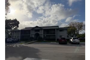 451 NE 207th Ln APT 102, Miami, FL 33179, - MLS#A11995584