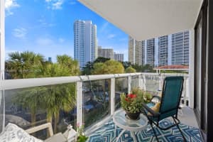 20515 E Country Club Dr APT 348, Aventura, FL 33180, - MLS#A11995595