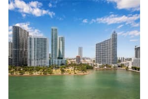 2000 N Bayshore Dr 702, Miami