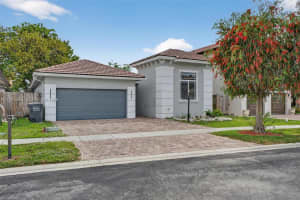 1281 Ne 41st Pl, Homestead