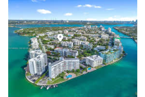 9260 Bay Harbor Terrace APT 3, Bay Harbor Islands, FL 33154, - MLS#A11995640