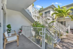 9260 Bay Harbor Terrace APT 3, Bay Harbor Islands, FL 33154, - MLS#A11995640
