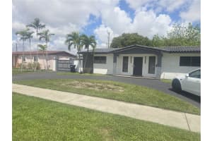 9725 Sw 15th St Miami, FL 33174 - MLS#A11995662