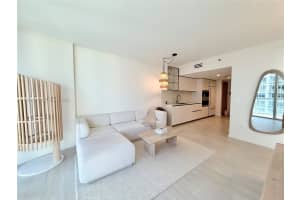 495 Brickell Ave 5106 (remodeled) Miami, FL 33131 - MLS#A11995686
