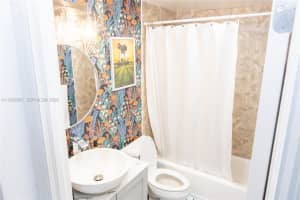 7501 E Treasure Dr APT 5M, North Bay Village, FL 33141, - MLS#A11995687