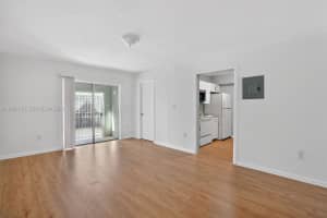 200 NW 107th Ave APT 104, Miami, FL 33172, - MLS#A11995712