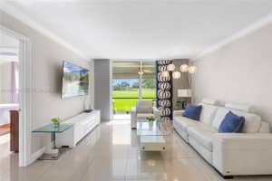 9200 N Hollybrook Lake Dr APT 102, Pembroke Pines, FL 33025, - MLS#A11995734