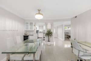 9200 N Hollybrook Lake Dr APT 102, Pembroke Pines, FL 33025, - MLS#A11995734