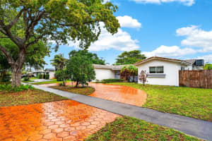 763 S Rainbow Dr Hollywood, FL 33021 - MLS#A11995748