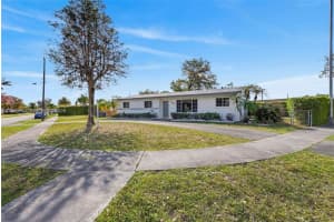 11190 SW 57th St, Miami, FL 33173, - MLS#A11995752