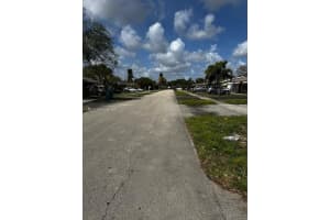 5221 NW 15th Ct, Lauderhill, FL 33313, - MLS#A11995777