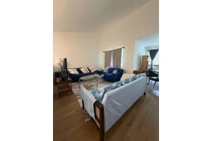 221 W Park Dr Apt 202-3, Miami, FL 33172, - MLS#A11995782
