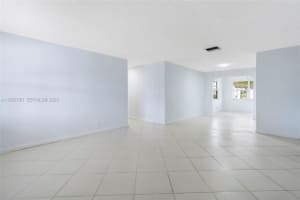 1005 SW 18th St, Boynton Beach, FL 33426, - MLS#A11995790