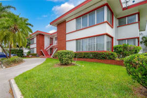 10081 W Bay Harbor Dr APT 4, Bay Harbor Islands, FL 33154, - MLS#A11995805