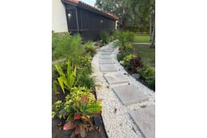 11201 NE 10th Ave, Biscayne Park, FL 33161, - MLS#A11995850