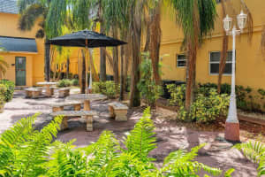4061 N Dixie Hwy APT 29, Oakland Park, FL 33334, - MLS#A11995868
