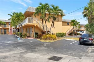 4061 N Dixie Hwy APT 29, Oakland Park, FL 33334, - MLS#A11995868