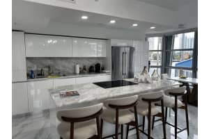 19195 Ne 36th Ct 201, Aventura