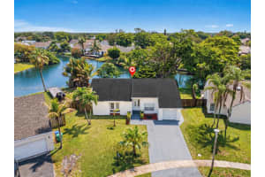 2710 Azalea Ave Miramar, FL 33025 - MLS#A11995887