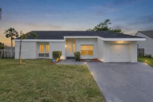 2710 Azalea Ave Miramar, FL 33025 - MLS#A11995887