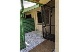 460 Lakeview Dr APT 4, Weston, FL 33326, - MLS#A11995909