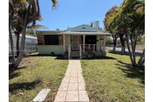446 Nw 45th St, Miami
