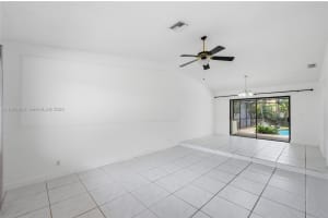 676 NW 107th Ln, Coral Springs, FL 33071, - MLS#A11995934