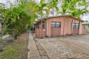 501 SW 9th St Apartment 1-2, Hallandale Beach, FL 33009, - MLS#A11995938