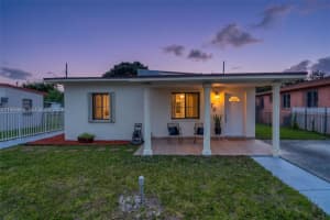670 E 45th St, Hialeah